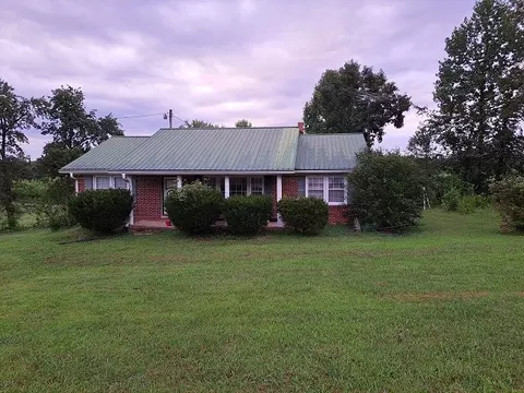2227 N Springs Rd, Red Boiling Springs, TN 37150