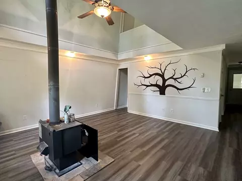 33 Ashley Dr, Beechgrove, TN 37018 photo 3