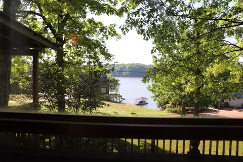 3 Lookout Ln, Waverly, TN 37185