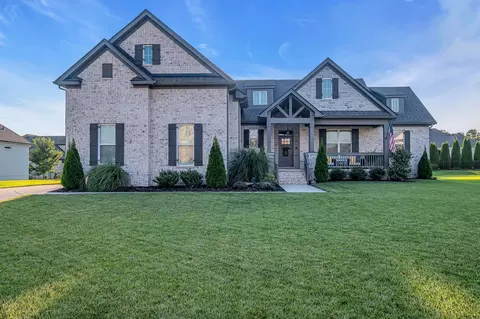 1032 Pretender Way, Columbia, TN 38401