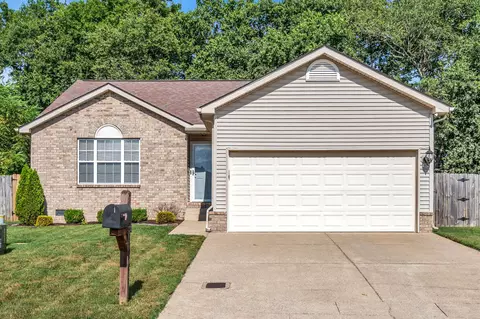 106 Oak Meadow Ct, Hendersonville, TN 37075