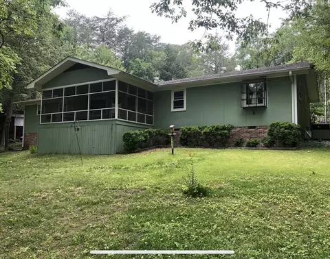 2558 Boston Branch Cir, Signal Mountain, TN 37377