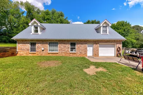 1050 Garrettsburg Rd, Clarksville, TN 37042