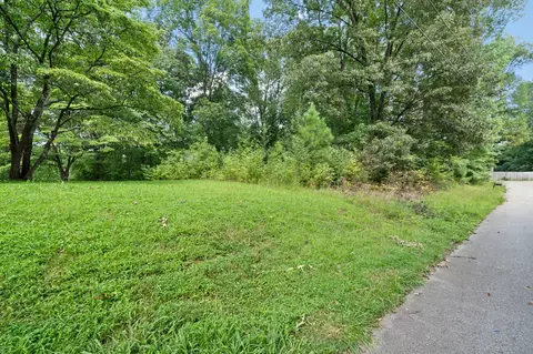 1 Patrick Dr, Dover, TN 37058