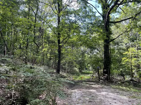 144 Old Mine Ln, Decherd, TN 37324