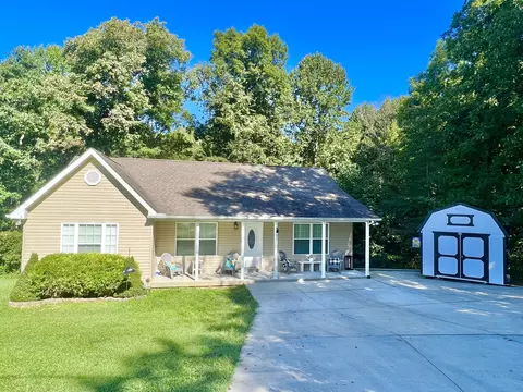 1335 Rapids Rd, Portland, TN 37148