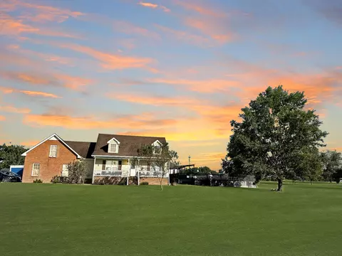 1055 Archer Dr, White House, TN 37188