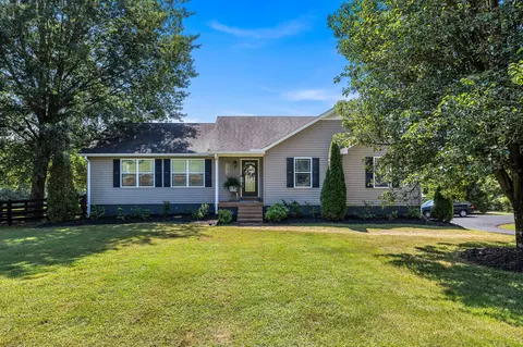 162 Twin Cove Dr, Lebanon, TN 37087