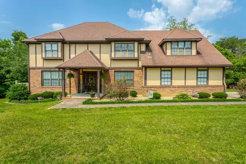 919 Rose Marie Ct, Soddy Daisy, TN 37379