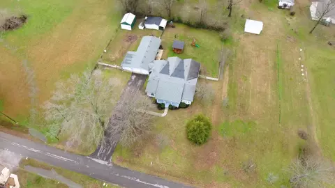 375 Oak St, Eagleville, TN 37060 photo 3