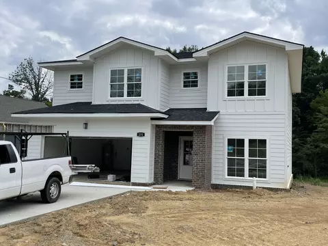 231 Greenwood Dr, La Vergne, TN 37086