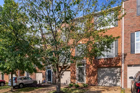 718 Huffine Manor Cir, Franklin, TN 37067