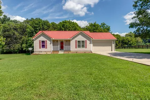 1444 Harris Hollow Rd, Charlotte, TN 37036