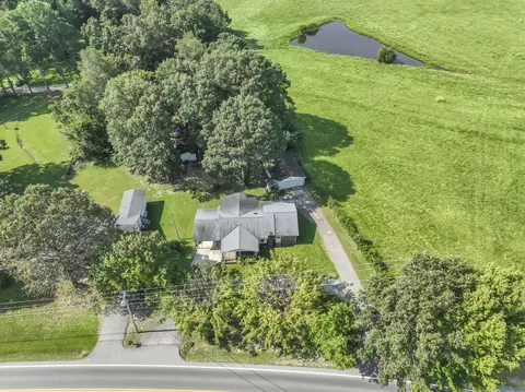 511 Pond Rd, Dickson, TN 37055 photo 4