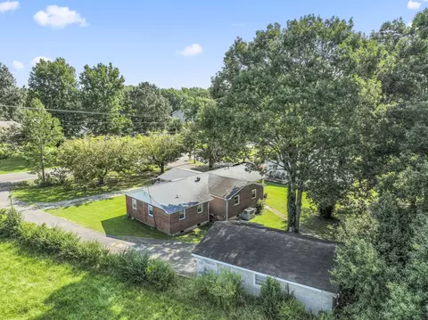 511 Pond Rd, Dickson, TN 37055 photo 6