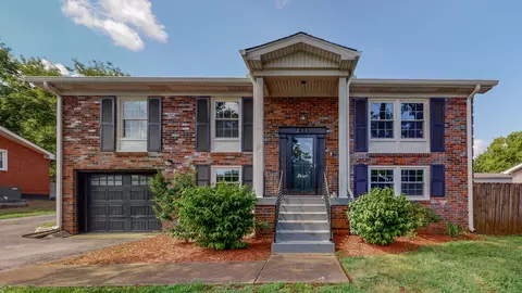 219 Bonnabrook Dr, Hermitage, TN 37076