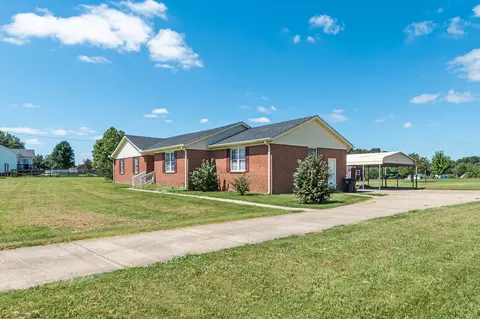 570 Cook Rd, Portland, TN 37148