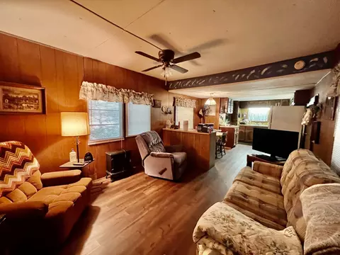 124 Lydia Rd, Dover, TN 37058 photo 2