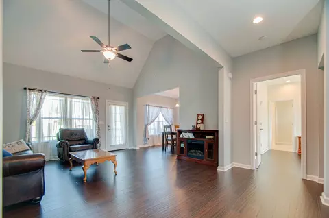 706 Ruby Way, White Bluff, TN 37187 photo 9