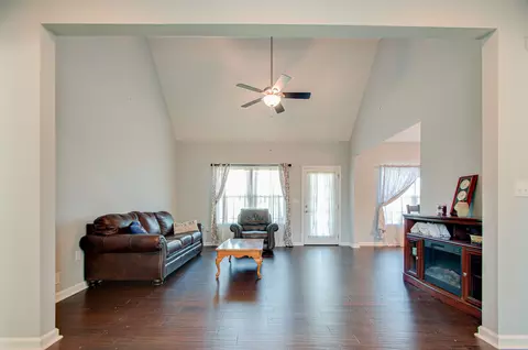 706 Ruby Way, White Bluff, TN 37187 photo 8