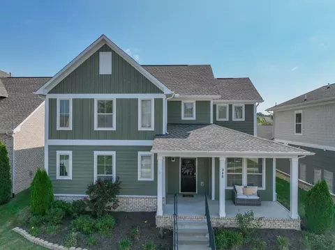 315 Tanglewood Ln, Hendersonville, TN 37075
