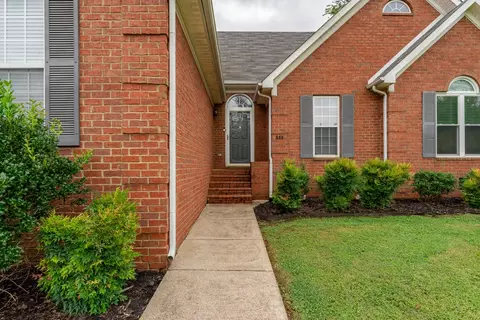 338 Braxton Dr, Murfreesboro, TN 37130