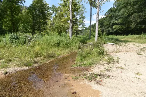 1106 Hwy 128, Linden, TN 37096