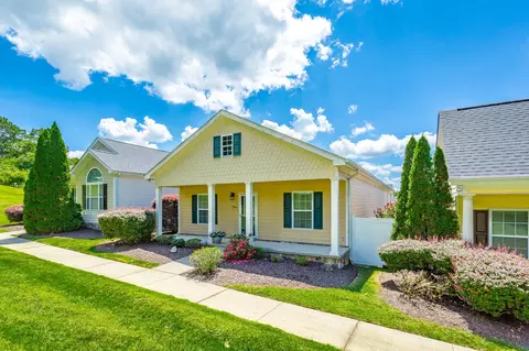 1046 Callaway Ct, Chattanooga, TN 37421