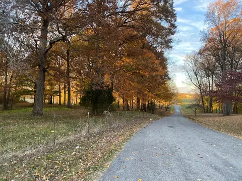 5762 Fulton Rd, Springfield, TN 37172