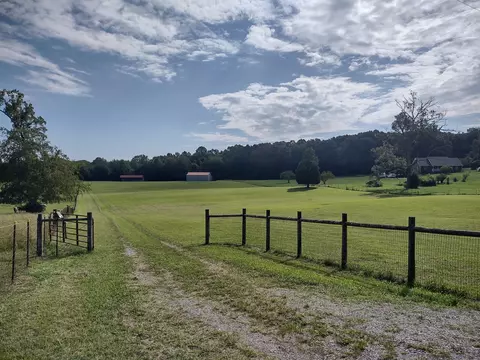 7136 Goddard Rd, Fairview, TN 37062