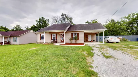 106 Stonefield Cir, Shelbyville, TN 37160
