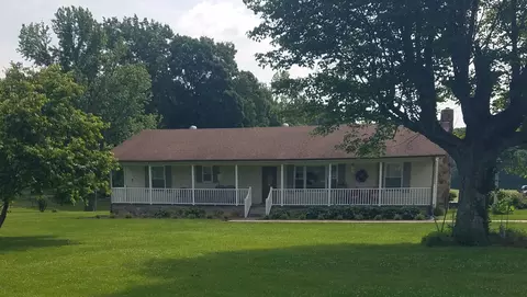 1030 Akersville Rd, Lafayette, TN 37083