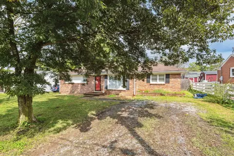 331 Malone Dr, Gallatin, TN 37066