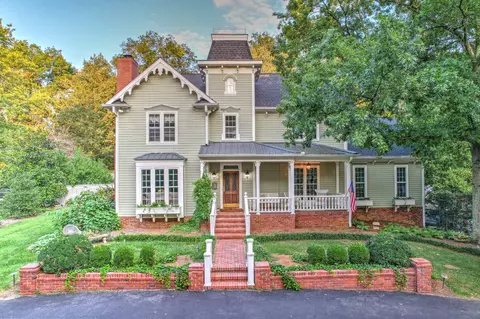 6417 Eastbourne Dr, Brentwood, TN 37027
