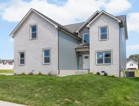 1708 Heritage Dr, Clarksville, TN 37043