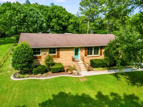 8304 Old Springfield Pike, Goodlettsville, TN 37072