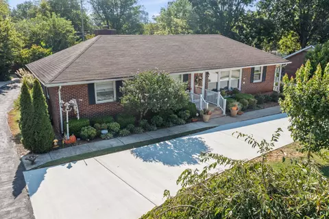 106 Hillcrest Dr, Winchester, TN 37398