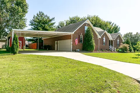 102 Mathis Ct, Murfreesboro, TN 37129