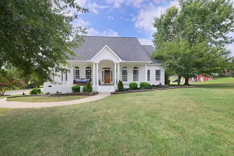 400 Leslie Way, Mount Juliet, TN 37122