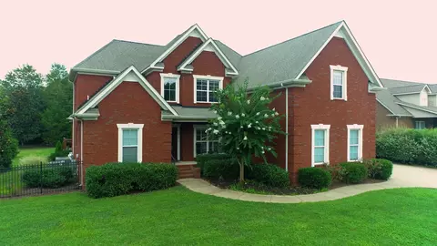 501 River Birch Dr, Murfreesboro, TN 37130