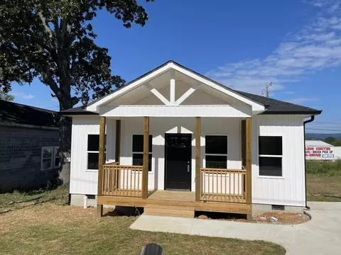 2015 Taylor St, Chattanooga, TN 37406
