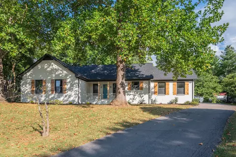 2424 Laurel Hill Ct, Murfreesboro, TN 37129