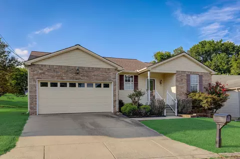 182 Bradford Cir, Hendersonville, TN 37075