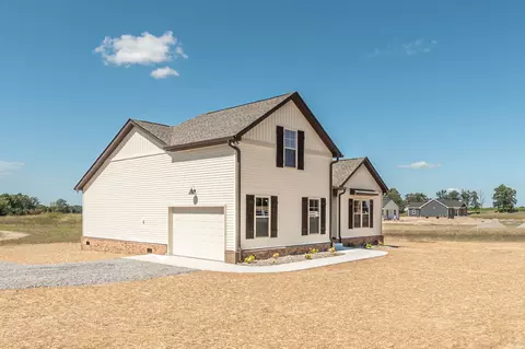 495 Meadows Rd, Portland, TN 37148