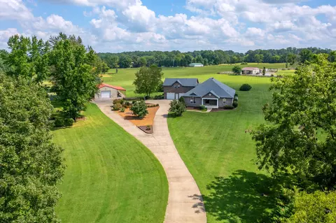 536 Halltown Rd, Portland, TN 37148