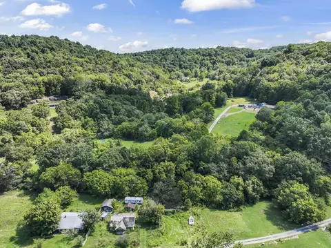 1317 Highway 231 S, Bethpage, TN 37022