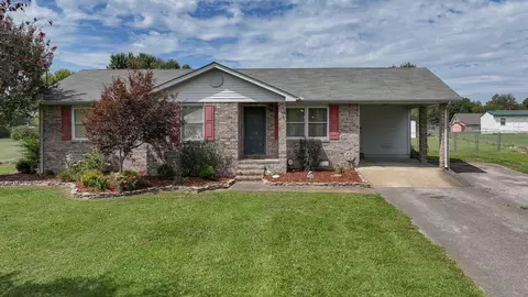 23 Julia Cir, Fayetteville, TN 37334