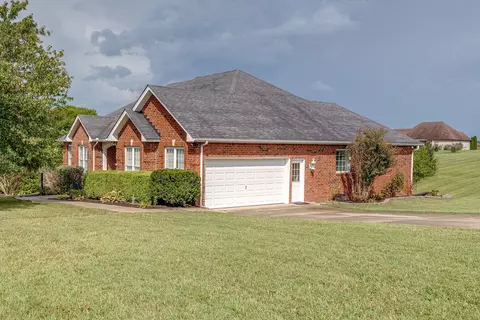 1041 Glover Hills Dr, Springfield, TN 37172