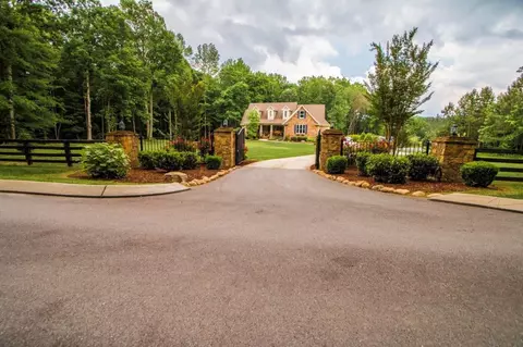 5124 Eaglefeather Ln, Ooltewah, TN 37363 photo 1