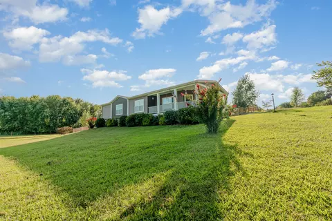 6175 Crawford Store Rd, Springfield, TN 37172 photo 2